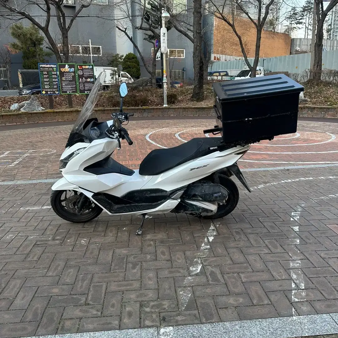 pcx125 (22년식판매합니다!)