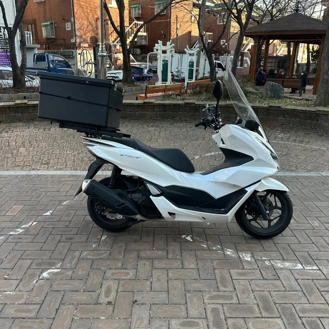 pcx125 (22년식판매합니다!)