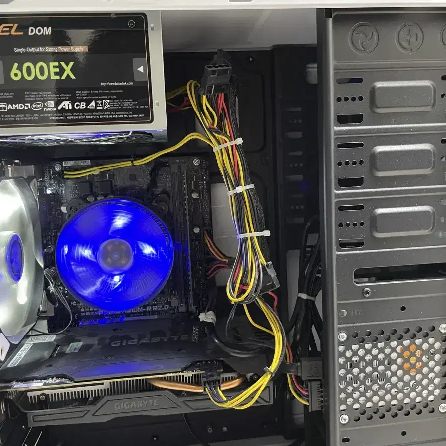 데스크탑 컴퓨터 i5 8500 gtx1060