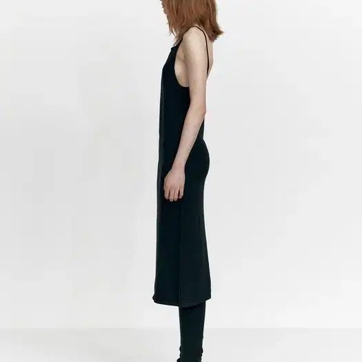 스튜디오 테이블 CASH SLEEVELESS DRESS, BLACK