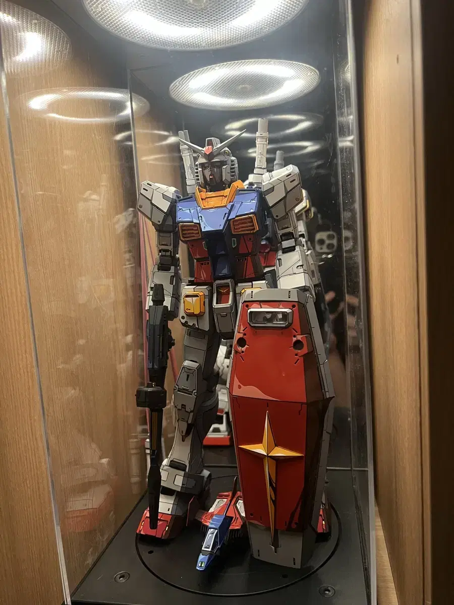 PG UNLEASHED RX-78-2 건담 애니메이션 도색 버전 판매