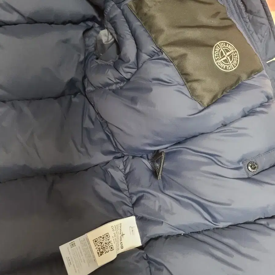 Stone Island 42732 스톤 아일랜드 나슬란 라이트 다운 파카