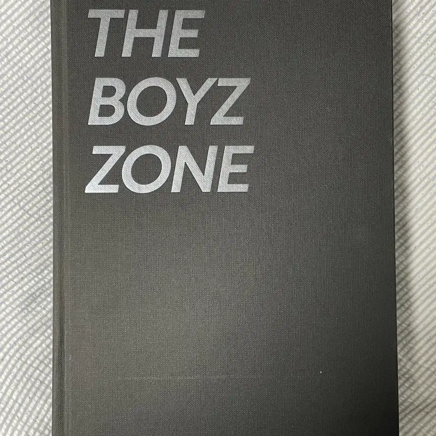 더보이즈 포토북 THEBOYZ ZONE 뉴 주연