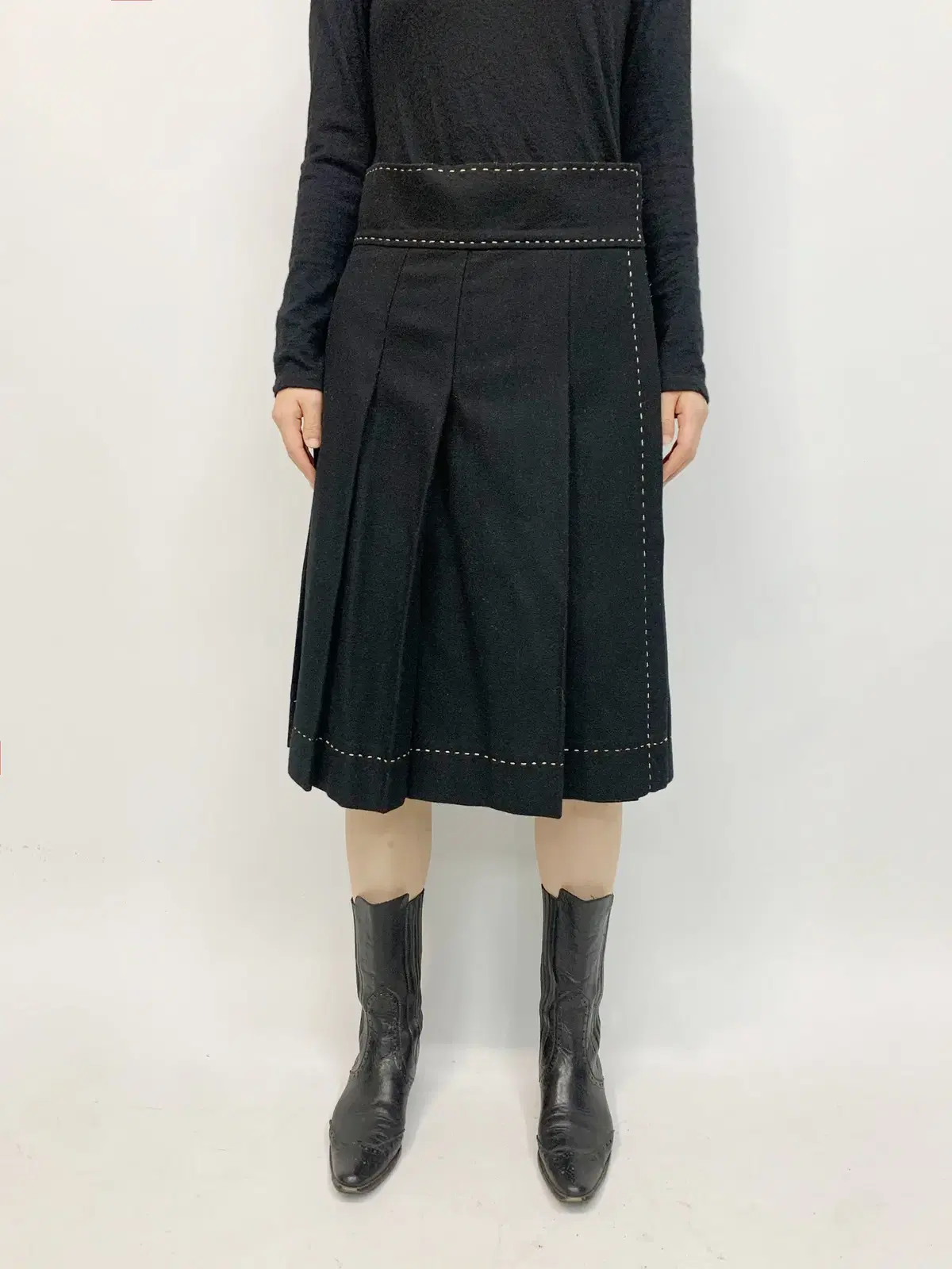 A/T BY ATSURO TAYAMA Stitched pleated wrap skirt