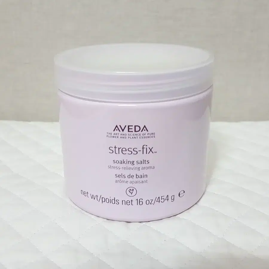 새상품)AVEDA 스트레스 픽스 소킹 솔트(입욕 미네랄 소금) 454g