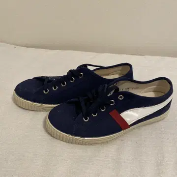 [미사용 새상품]체코 군용 데드스탁 캔버스 스니커즈 24cm