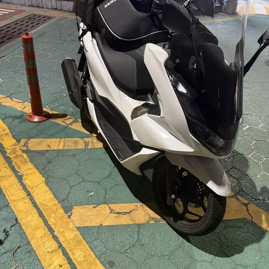 Pcx125 21년식 팝니다