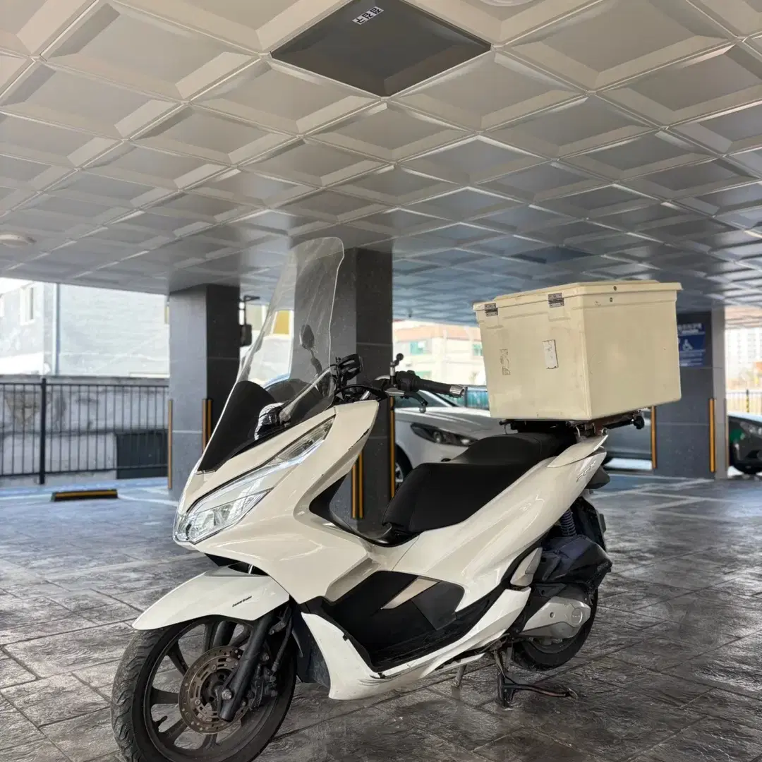 pcx125 19년식 판매합니다~