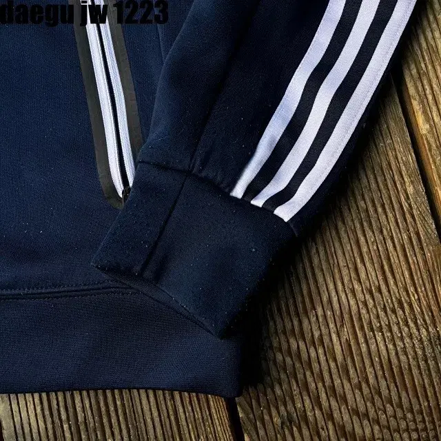 100 ADIDAS ZIPUP 아디다스 집업