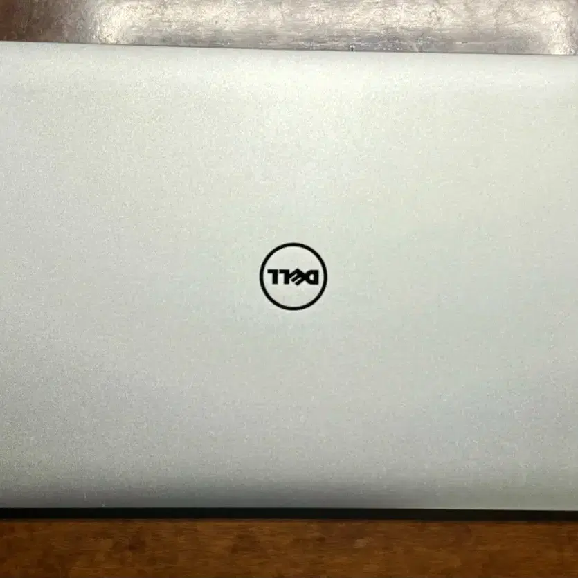 DELL XPS 15 9560 노트북