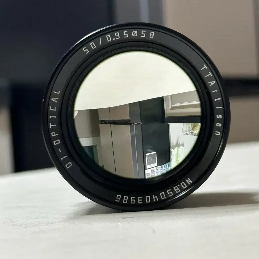 티티아티산 50mm F0.95 APS-C 렌즈 RF마운트