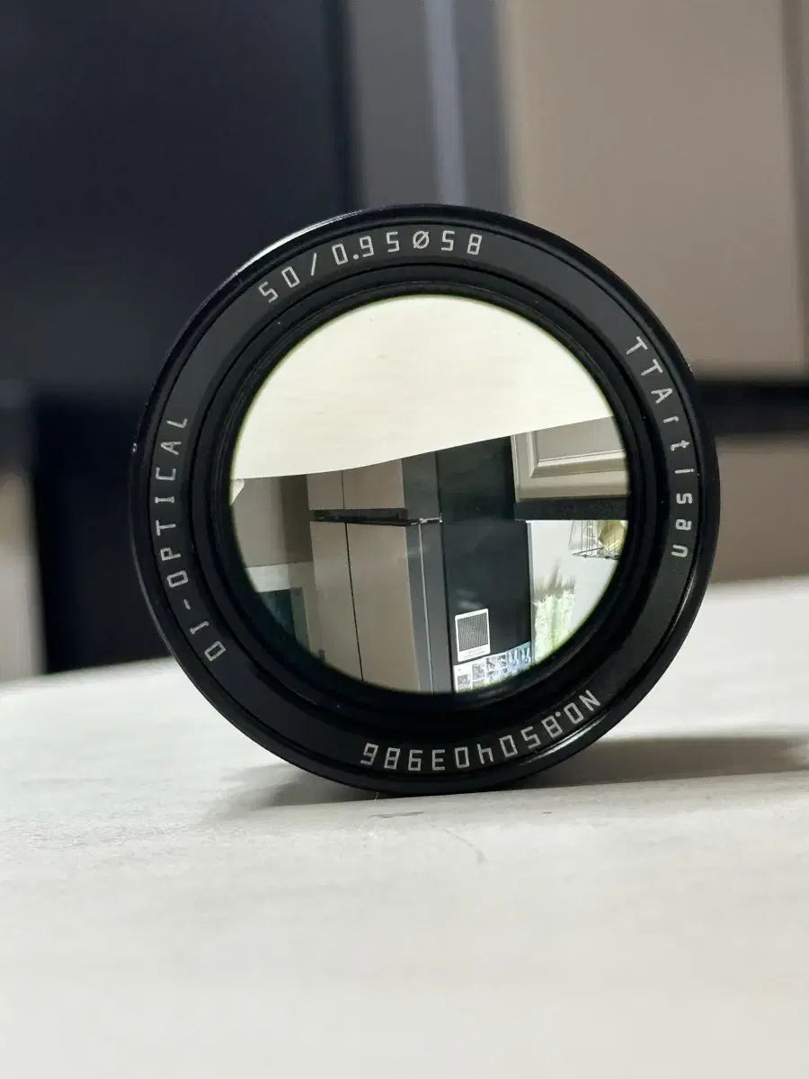 티티아티산 50mm F0.95 APS-C 렌즈 RF마운트