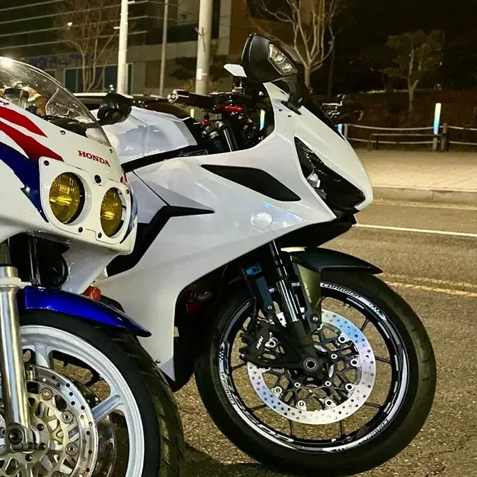 Cbr650r 판매합니다 23년식