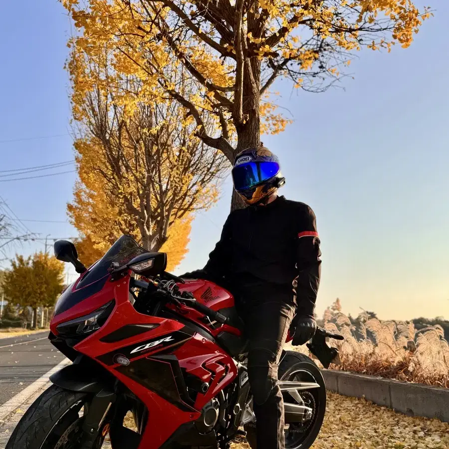 Cbr650r 판매합니다 23년식