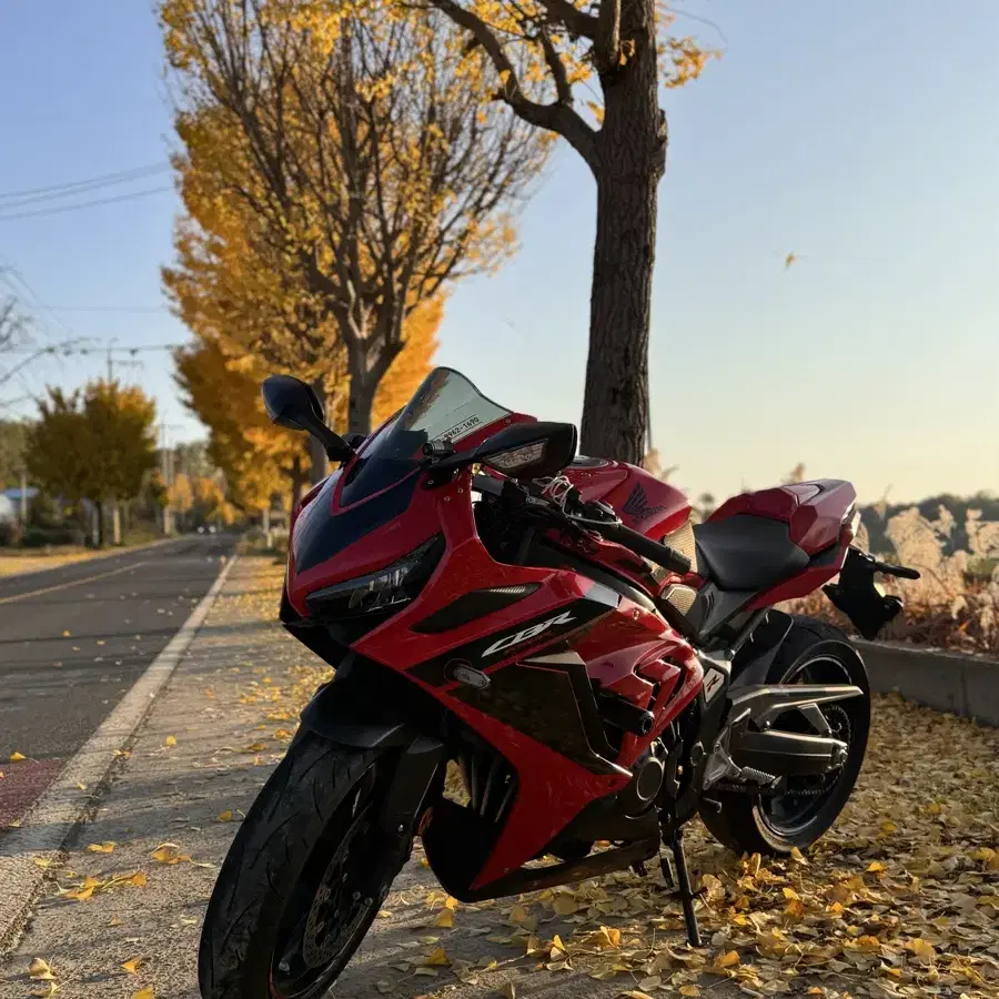 Cbr650r 판매합니다 23년식