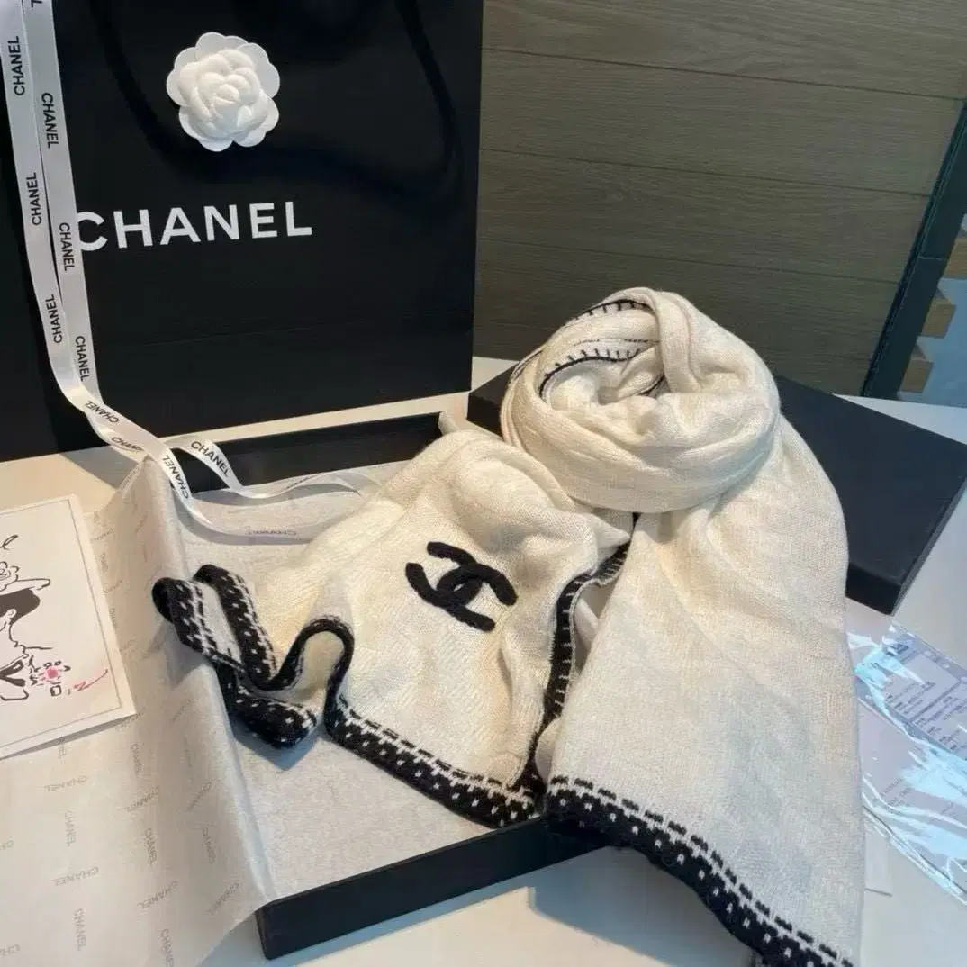 Chanel Women's Cashmere Scarf