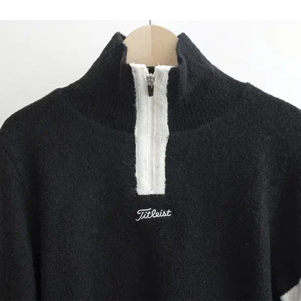 여성골프웨어 HALF ZIP SWEATER 신상입고