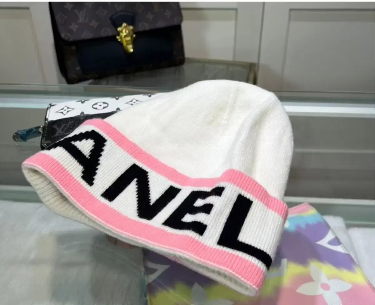 CHANEL 샤넬 니트모자