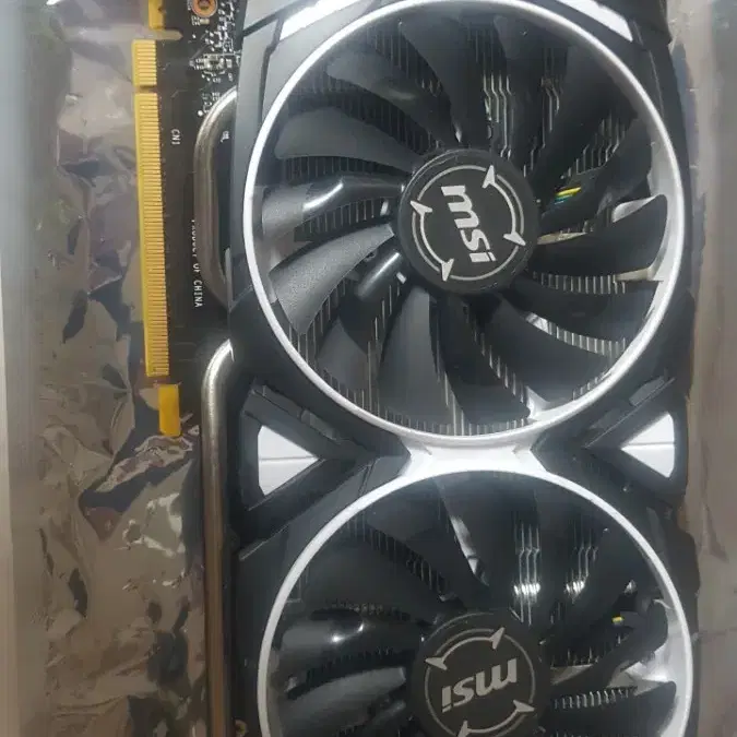 msi gtx1060 아머 6GB 그래픽카드 팝니다.