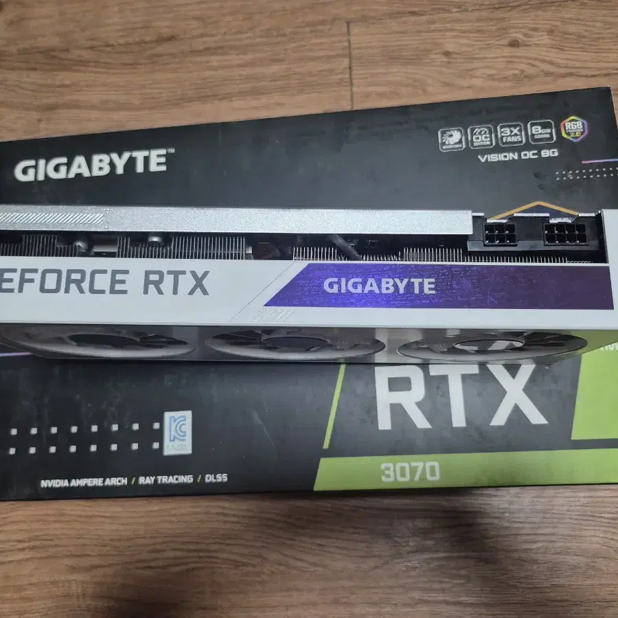 기가바이트 RTX 3070 Vision OC 8G