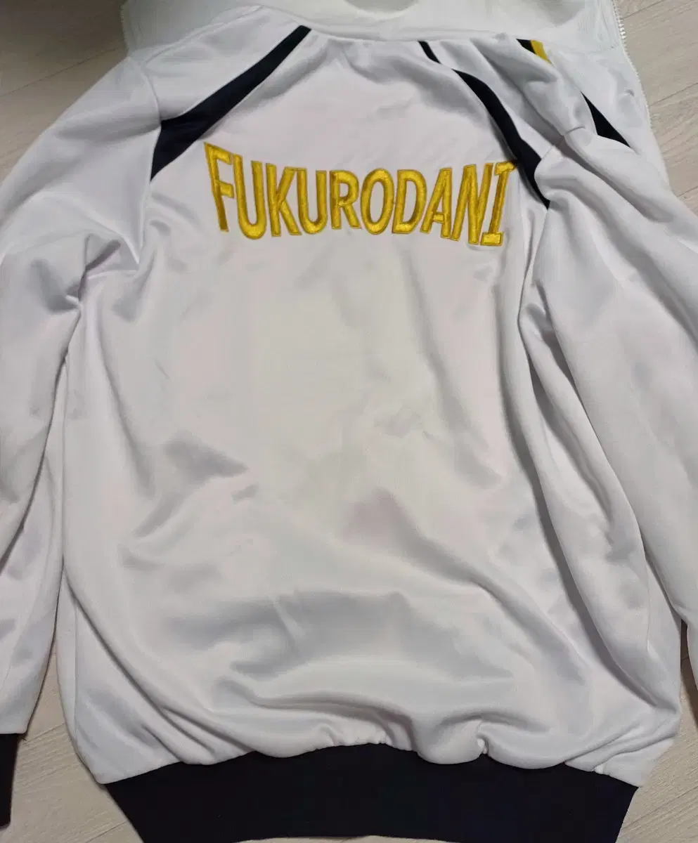 Quick sale)Haikyuu Fukurodani Jersey Comic Land