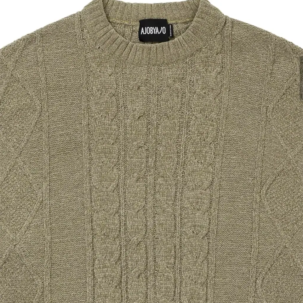 Velvet Cable Stitch Sweater [BEIGE]