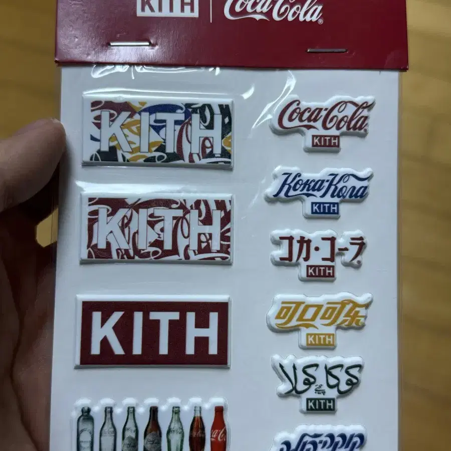 Kith x Coca cola 키스 코카콜라 콜라보 스티커