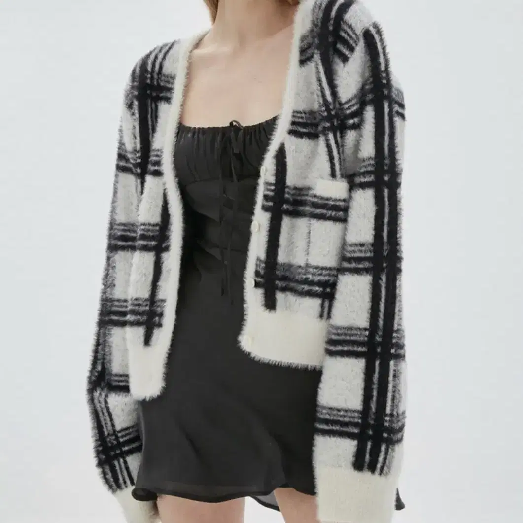 스푸닝(현 glowny) Insomnia cardigan/상세샷o