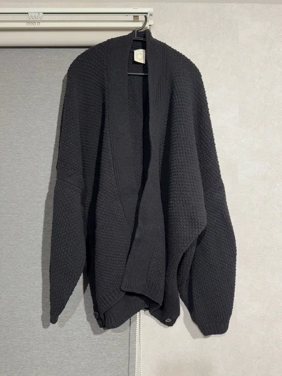 얀 얀 반 에쉐 / 21FW Wide Cardigan Knit