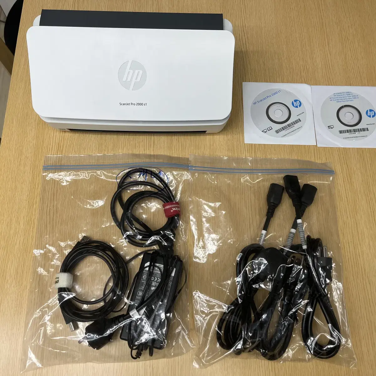 HP 스캐너 스캔젯 프로 2000s1 판매합니다.