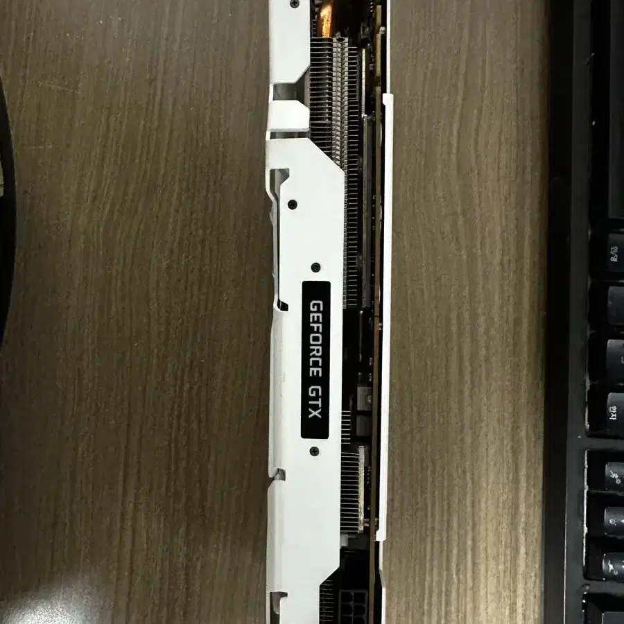 갤럭시 지포스 GTX1080 Ti EXOC White D5X 11GB