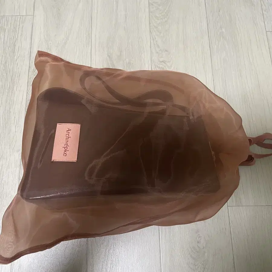 새상품] 아카이브앱크 clip fold bag (미사용)