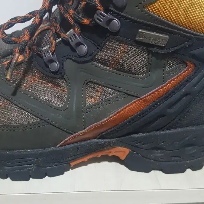 택포 265/270 정품 레드페이스 GORE-TEX 트레킹 중등산화