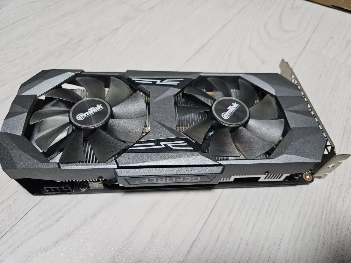 gtx1660super 이엠텍