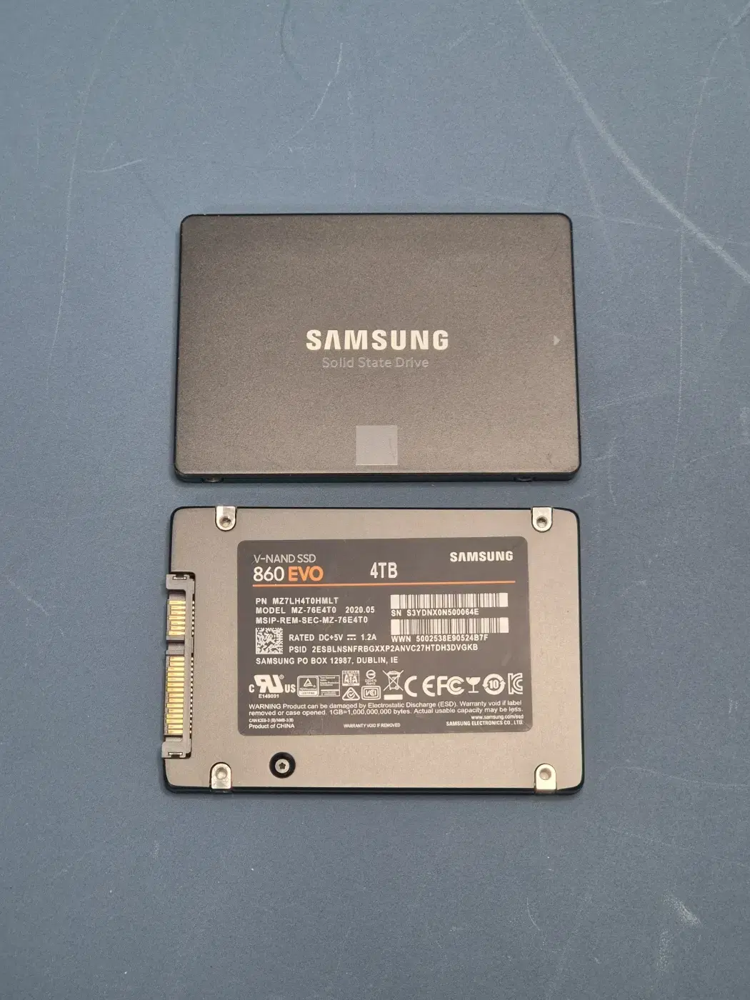 삼성 860 EVO 4TB SSD 판매합니다.