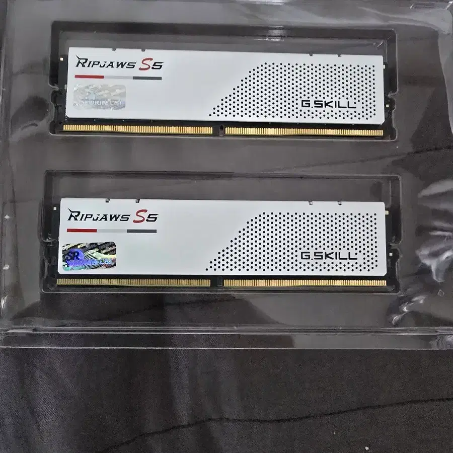 지스킬 DDR5 96GB(48GB*2) / 5200 CL40