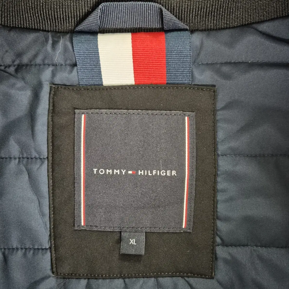 (C-63) TOMMY HILFIGER 누빔 점퍼