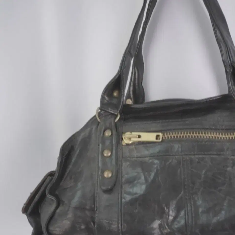 LUCA leather bag