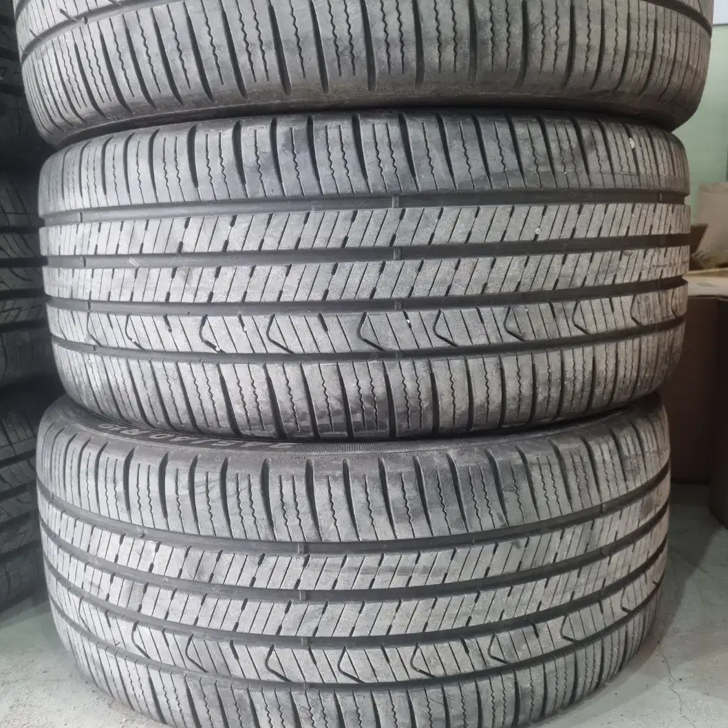 2454019 245/40R19 피렐리 AS 플러스3 중고타이어 4본