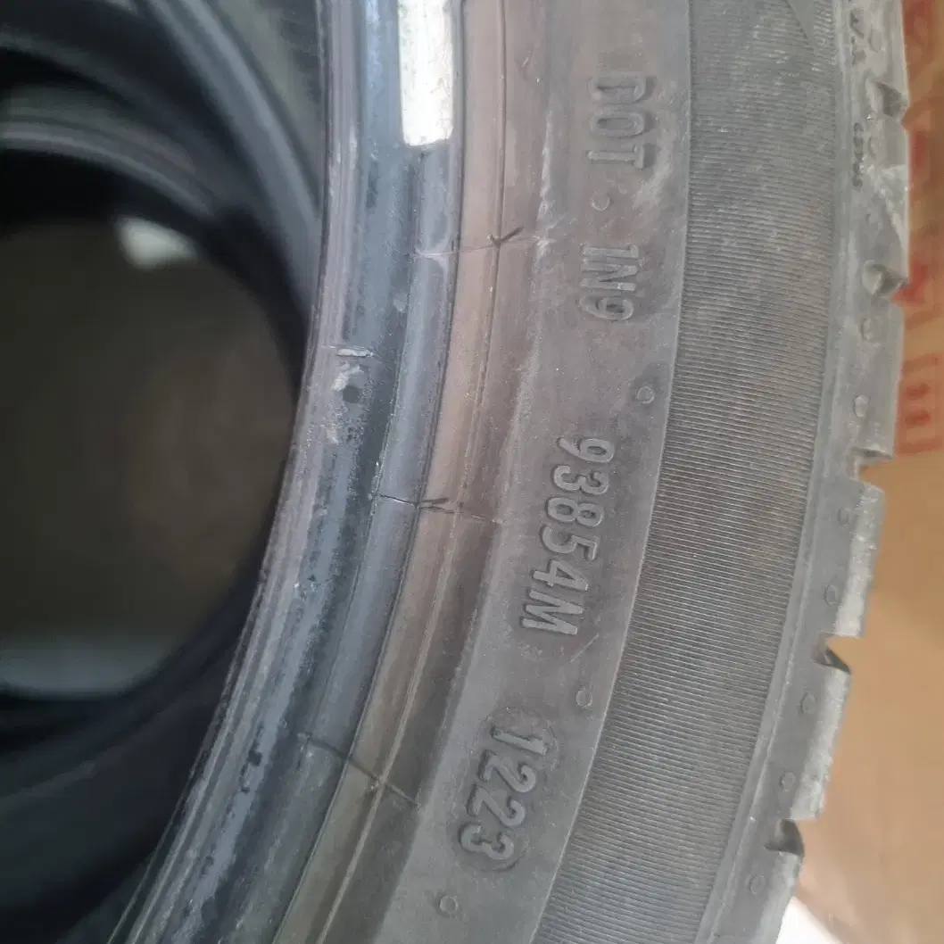 2454019 245/40R19 피렐리 AS 플러스3 중고타이어 4본