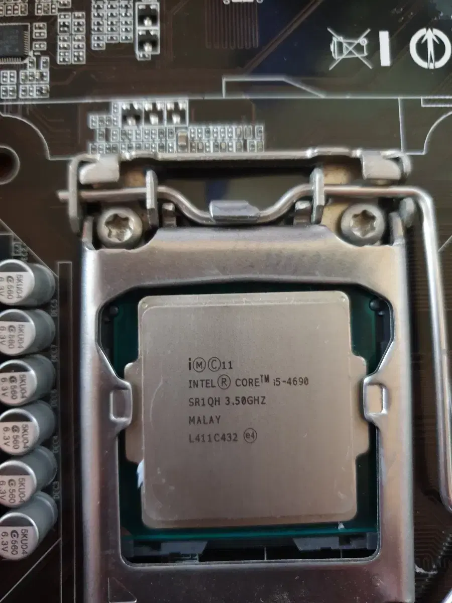 i5 4690, 기가바이트 b85m-d3h