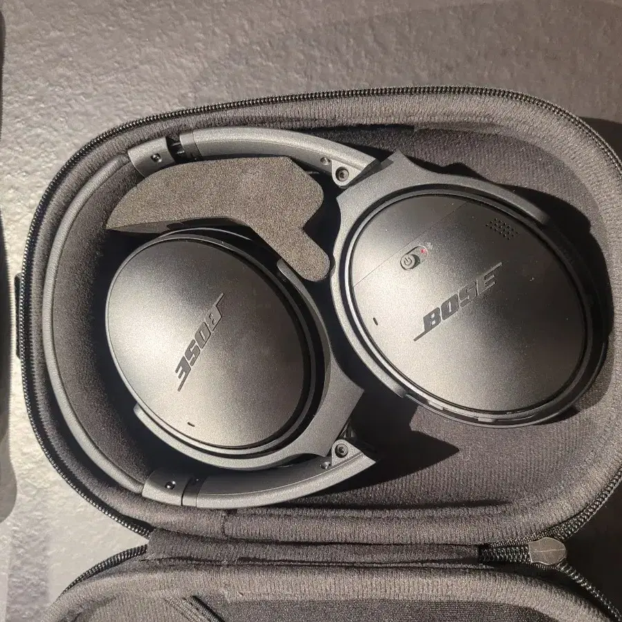 Bose QC35 2 노이즈캔슬링 헤드폰