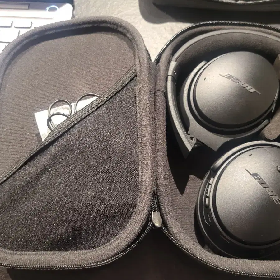 Bose QC35 2 노이즈캔슬링 헤드폰