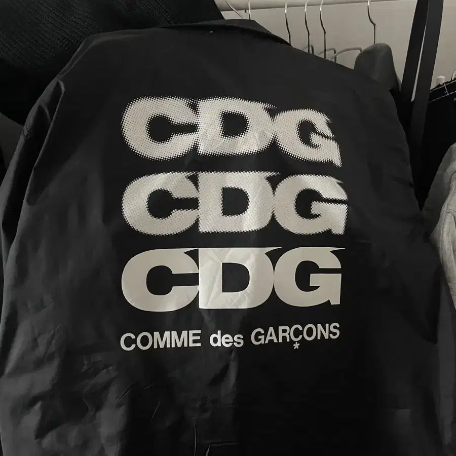 CDG 코치자켓 판매합니다