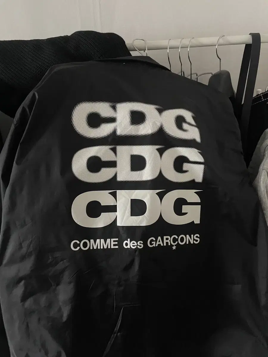 CDG 코치자켓 판매합니다