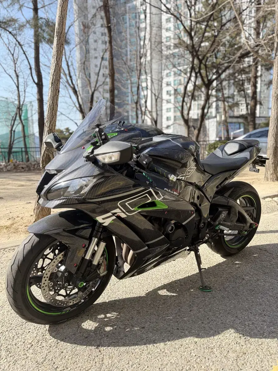 가와사키 zx10r 판매&대차 합니다.