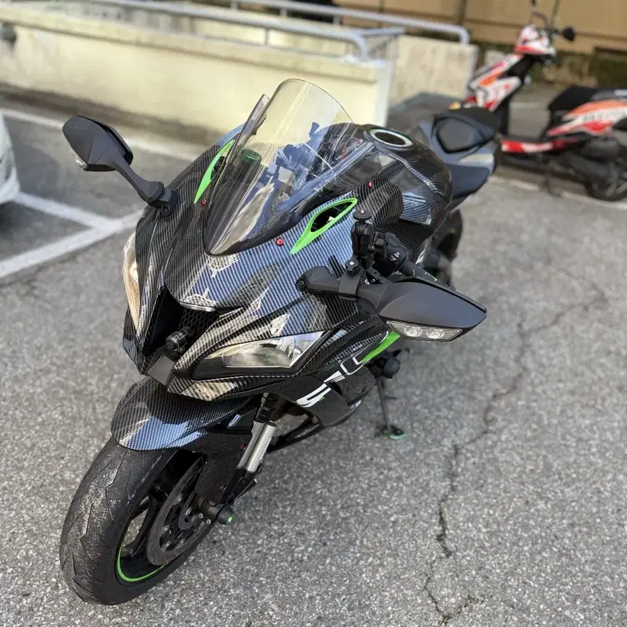 가와사키 zx10r 판매&대차 합니다.