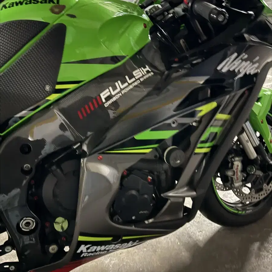 가와사키 zx10r 판매&대차 합니다.