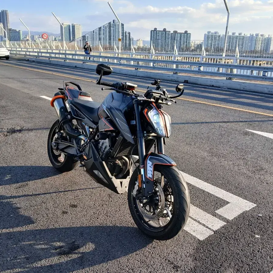 ktm 듀크 790 상태좋은 바이크 판매합니다