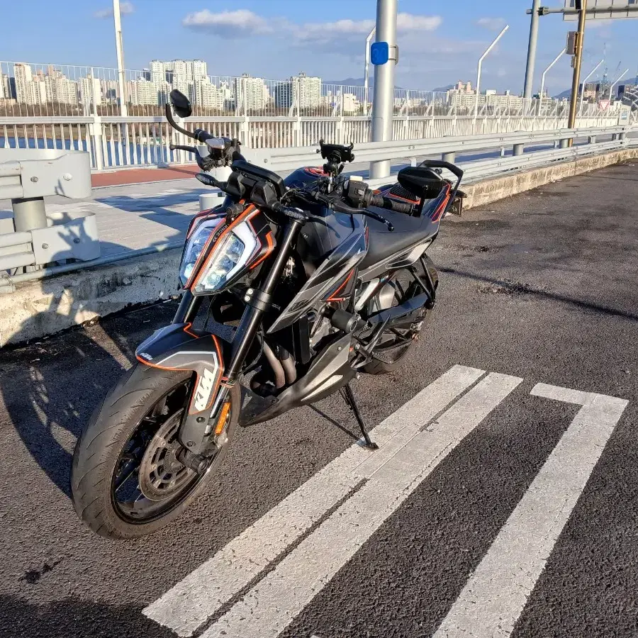 ktm 듀크 790 상태좋은 바이크 판매합니다